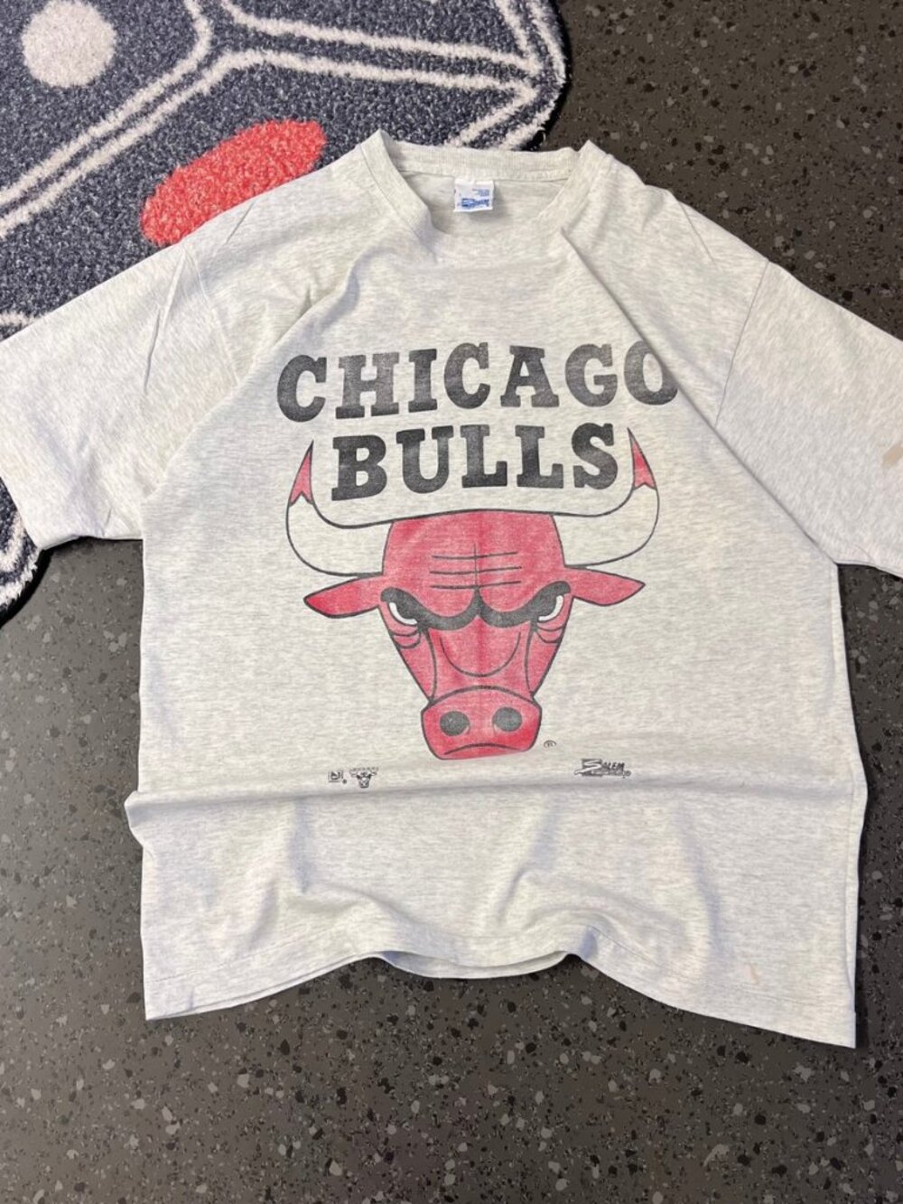 True Vintage Single Stitch Chicago Bulls T-Shirt Cream Logo Tee